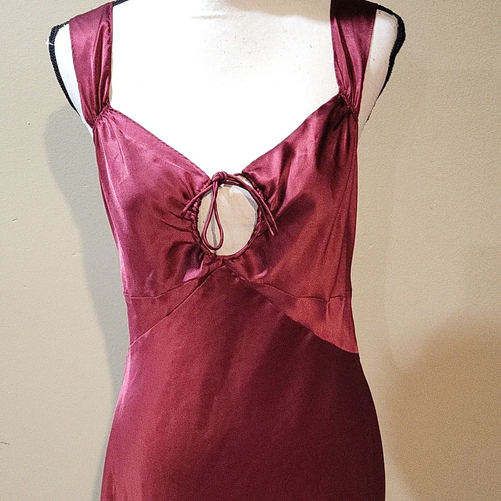 Victoria's Secret Vintage Chemise - Picture 2 of 12
